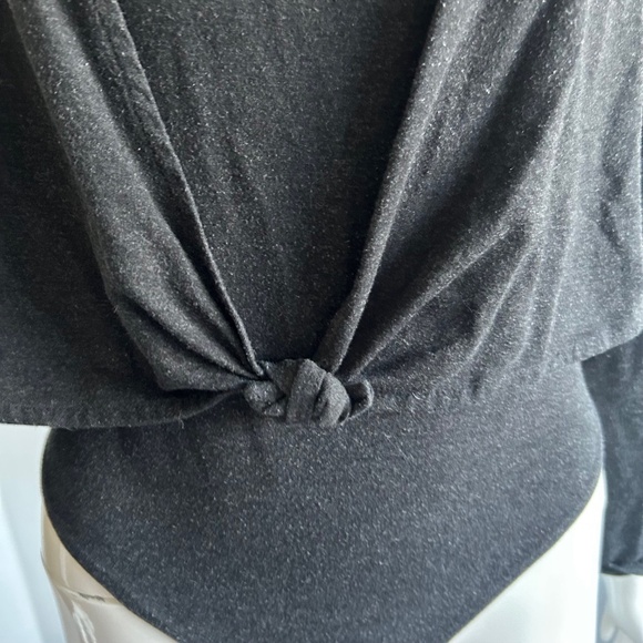 Long Sleeve Bodysuit with twist front detail United Colors of Benneton - Picture 3 of 8